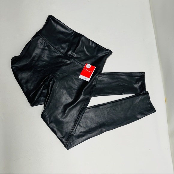 SPANX FAUX LEATHER LEGGINGS PETITE SIZE M NWT - Picture 2 of 9